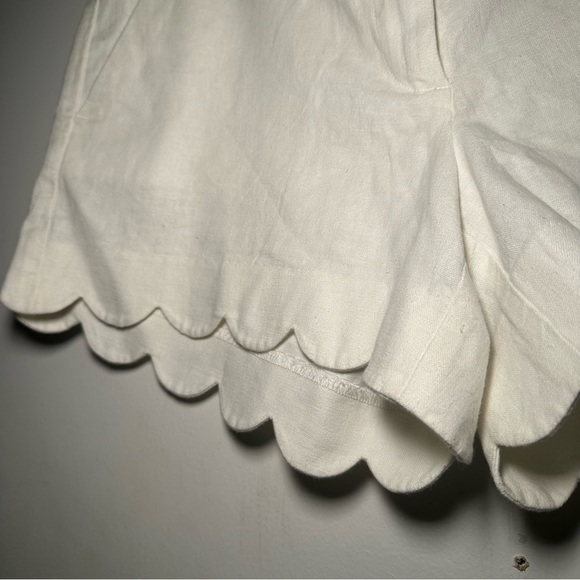 J by J.Crew White Linen Scalloped Women Shorts Size 10 - Picture 7 of 16